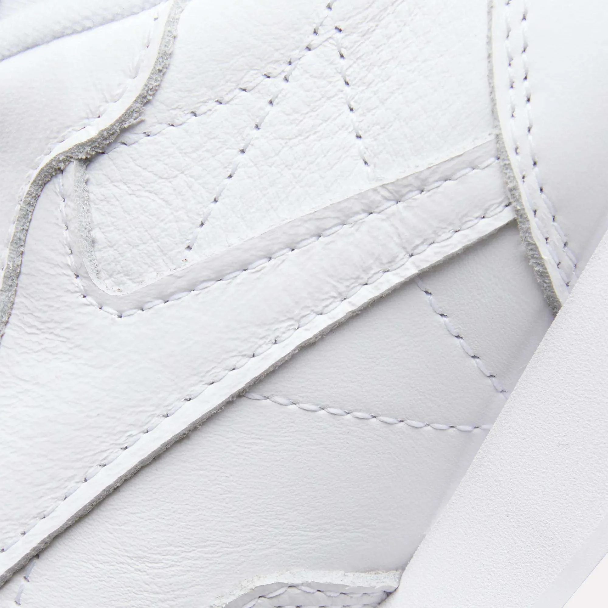 Women's Classic Leather Shoes - Image 7