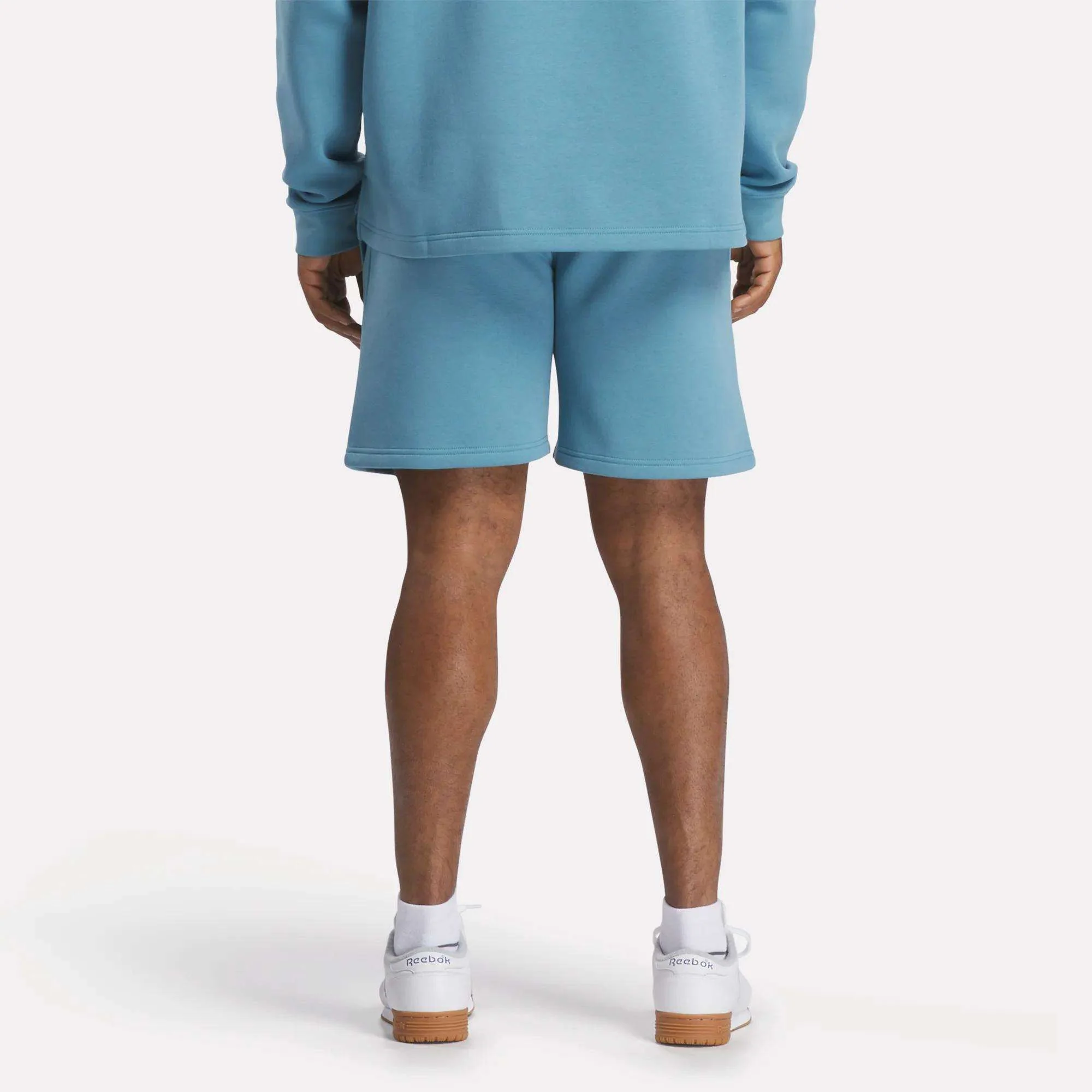Men's Wardrobe Essentials Shorts - Image 3