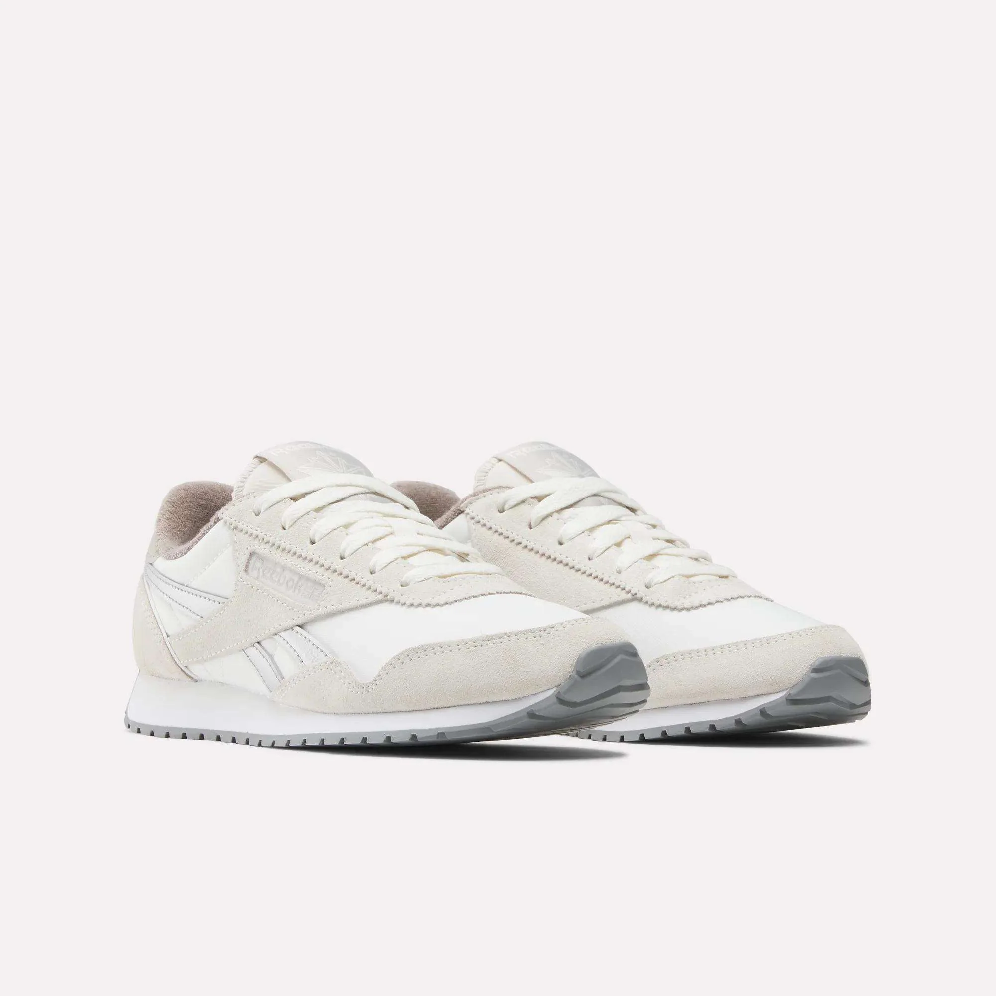 Women's Classic AZ Shoes - Image 4